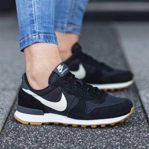 schwarze nike sneaker reduziert|nike schuhe kaufen.